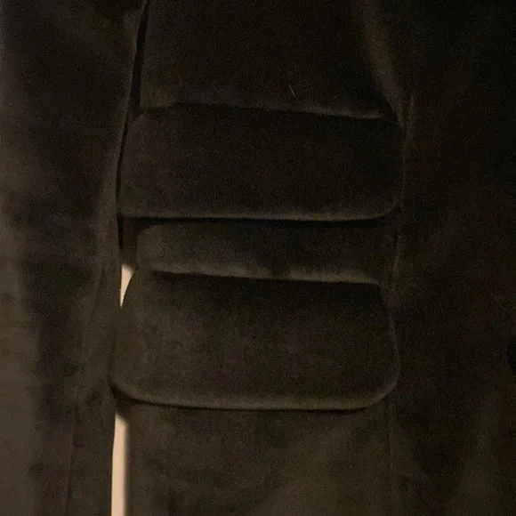 LaRok Black Velvet Jacket with Lapel Encrusted with Jewels. Size Small - Picture 5 of 11